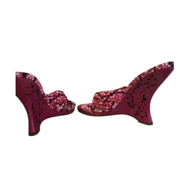 Jimmy Choo Sz 38.5 (8 - 8.5 US)  Magenta Pink Wedge Heel Sandals EUC - Picture 2 of 12